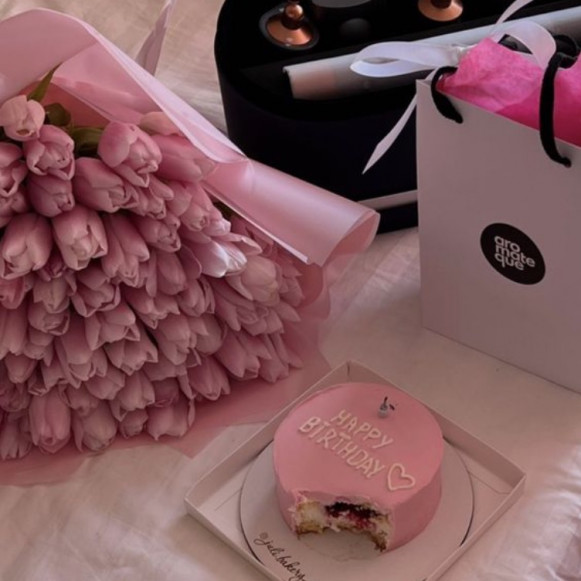 51 розовый тюльпан и бенто-торт Москва