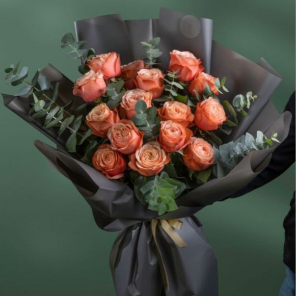 Букет 15 одноголовых пионовидных роз в Москве